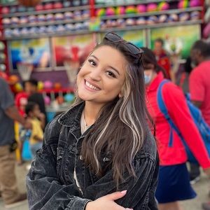 Meet your Posher, Victoria